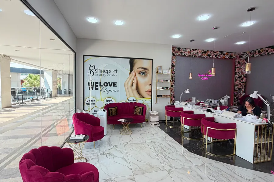 Shineport Beauty Center — Tırnak